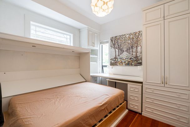 Fully Furnished Main Level Home in Kitsilano - Available NOW! - Photo 1