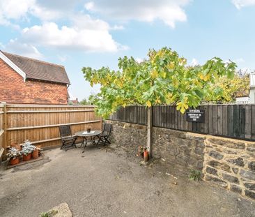 2 bedroom house to rent - Photo 2