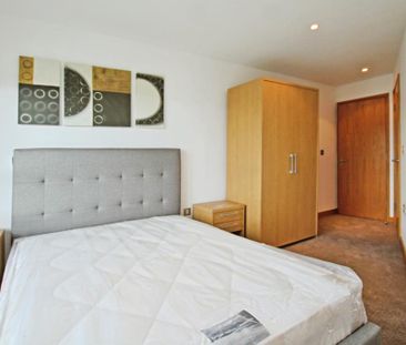 2 bedroom flat to rent - Photo 3