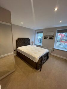 108 Flat 2 Harrogate Road, Leeds, LS7 4NY - Photo 4