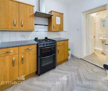 1 bedroom ground floor flat to rent - Photo 1