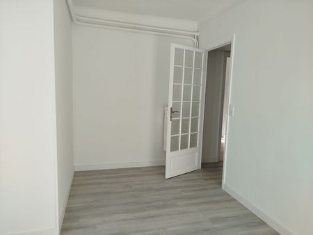 Location Appartement 4 pièces 85m² - Photo 5