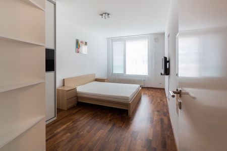 Apartment for rent, 2+kk - 1 bedroom, 56m - Photo 5