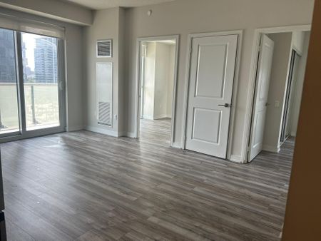 For Lease - 8 Nahani Way Unit# 909, Mississauga, Ontario - Photo 2