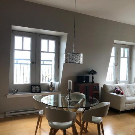 41/2 haut de gamme, ascenseur, air climatisé, électros ménagers, 1650$/mois - Photo 3
