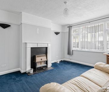 3 bedroom end of terrace house to rent - Photo 4