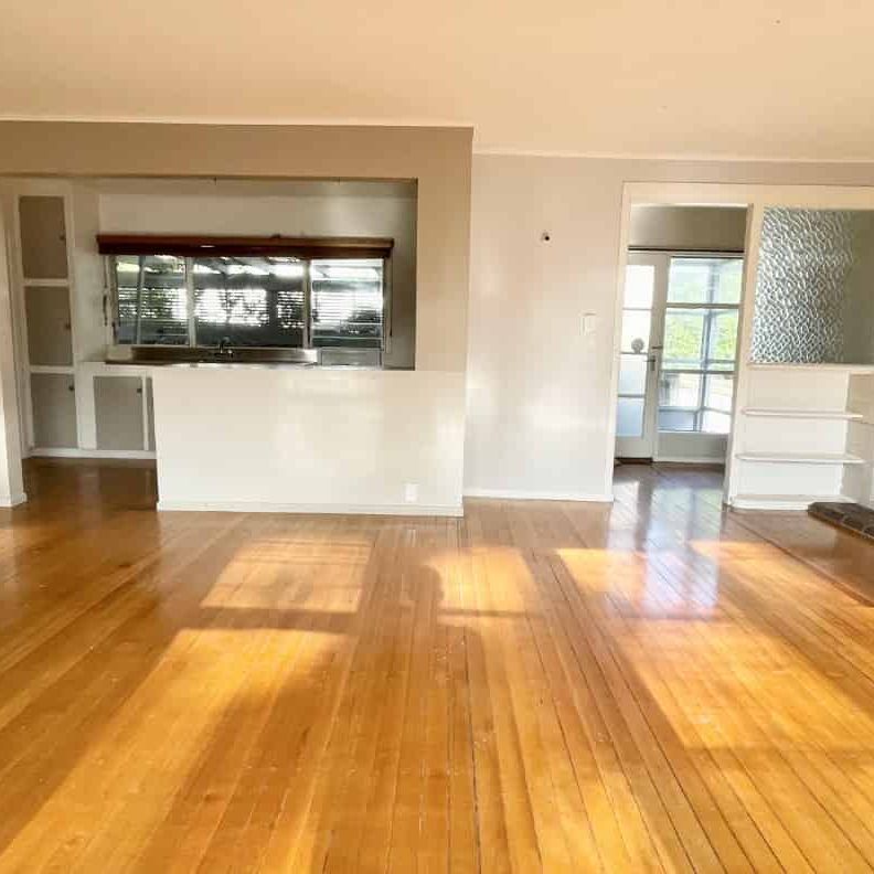 MORE THAN MEETS THE EYE - NEW LYNN - Photo 1