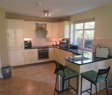45 Glenburn Manor, Dunmurry, BT17 9DX - Photo 1