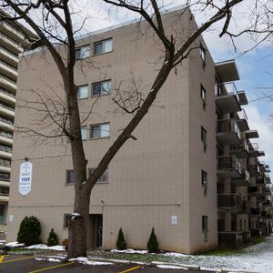 The Senate Apartments - Photo 2