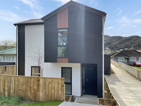 Wainui Living - Photo 3