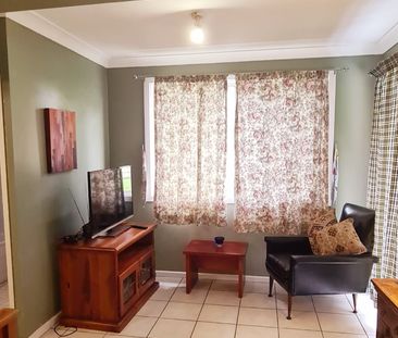 Yeerongpilly - Photo 1