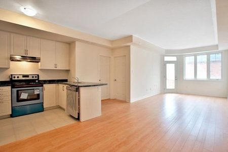 For Lease - 2420 Baronwood Drive Unit# 21-02, Oakville, Ontario - Photo 3