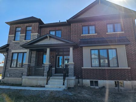 For Lease - 351 Barker Parkway, Thorold, Ontario - Photo 2