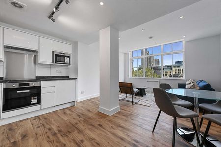 West Smithfield, London, EC1A 9HZ - Photo 5