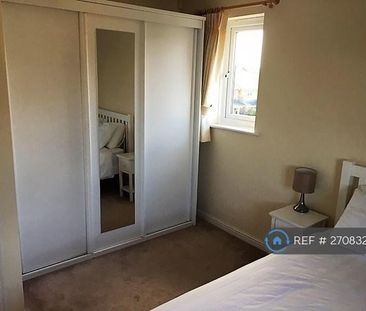 2 bedroom penthouse to rent - Photo 6