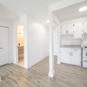 1 MOIS GRATUIT - Moderne & abordable proche de tout à Anjou Montreal - appartement / logement à louer - Photo 2