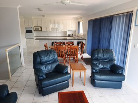 1/62 Head Street, Forster, NSW 2428 - Photo 2