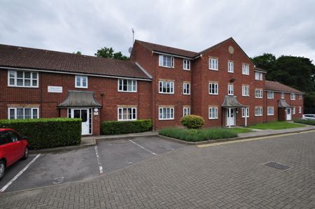 1 bedroom Flat - REGENT COURT, WELWYN GARDEN CITY. - Photo 5