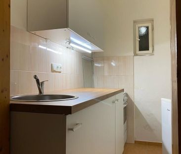 Pronájem bytu 1+1 • 35 m² bez realitkyVelehradská, Praha - Vinohrady - Photo 2