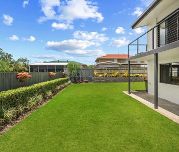 Spacious Family Home nestled in sought after pocket of McDowall - Photo 4