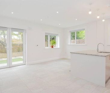 6 Chlorine Gardens, Belfast, BT9 5DJ - Photo 1
