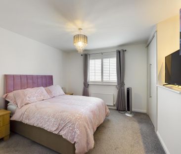 4 bedroom detached house to rent - Photo 4