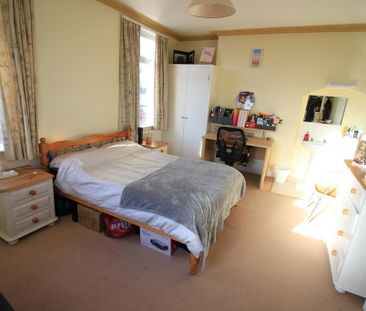 4 bedroom terraced house to rent - Photo 6