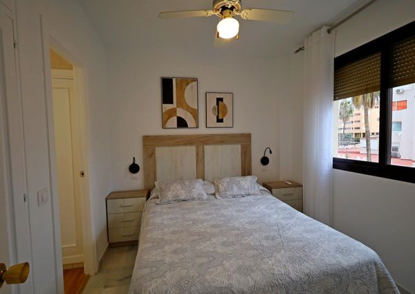 Encantador Piso Reformado en La Carihuela en urbanización con Piscina y Tenis en primera l – tor507ts1