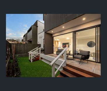 4 Bedroom luxury Townhouse - Glen Iris - Photo 6