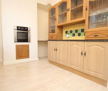 2 bedroom House To Let - Photo 4