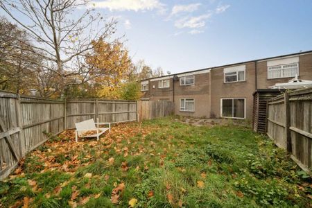 4 bedroom house to rent - Photo 2