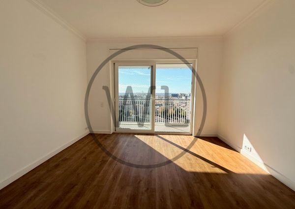 Apartamento T5+1 em Lisboa