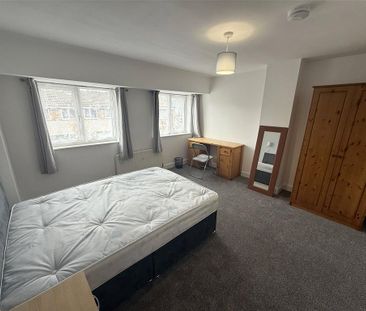 6 bedroom house to rent - Photo 4