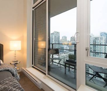 Furnished Penthouse Level 1 Bed + Den in Yaletown - Photo 1