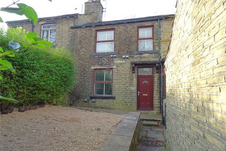 Smiddles Lane, Bradford, West Yorkshire, BD5 - Photo 2
