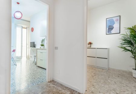 Wonderful spacious and bright single room in Viale Teodorico - Photo 5