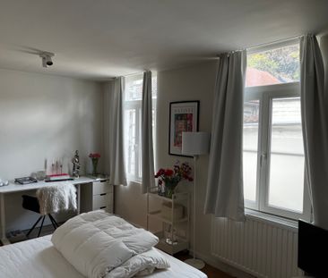 Ruime studio voor 1 pers 1 ste verdiep - Schouw­ve­gers­straat 4 - Photo 1
