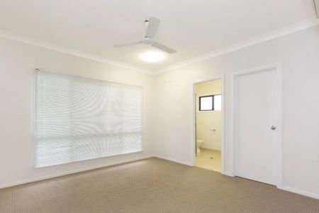 Discover the perfect coastal lifestyle - Photo 4