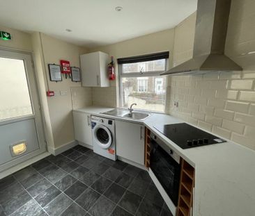 Chaddesley Terrace, Swansea, SA1 - Photo 6