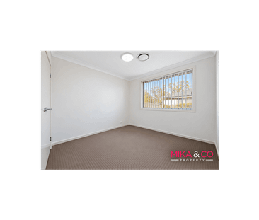 Spacious Five Bedrooms Single Storey Home - Photo 4