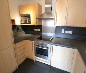 2 bedroom flat to rent - Photo 6