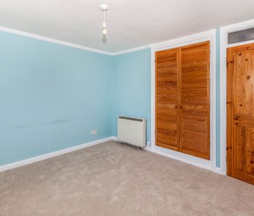 2 bedroom maisonette to rent - Photo 6