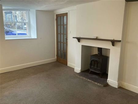 A charming 3 bedroom semi-detached cottage in the desirable village of Kirkoswald, - Photo 2