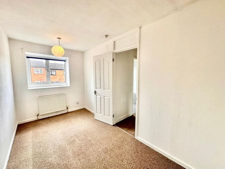 3 bedroom House To Let - Photo 3