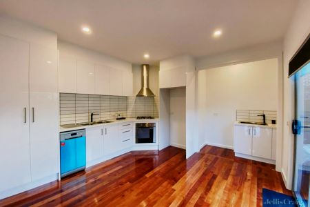 3 Bed, 2 Bath - Photo 5