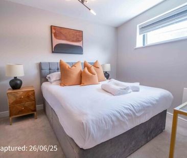 Flat 8, Crescent Court off Blossom Street - Photo 6