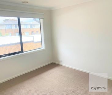 Low Maintenance Living! - Photo 6