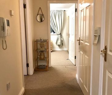 2 Bed Flat, Hamilton Court, CV1 - Photo 2