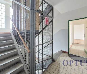 Praha 6 – Břevnov, ul. Pod Marjánkou, zrenovovaný slunný byt 3 + k.... - Photo 2