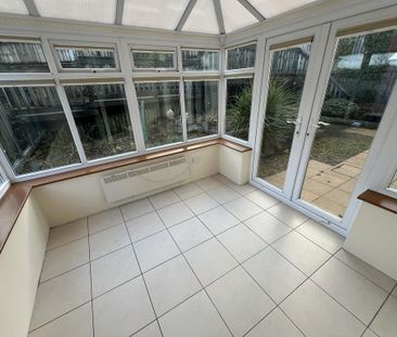 4 bedroom detached house to rent - Photo 5